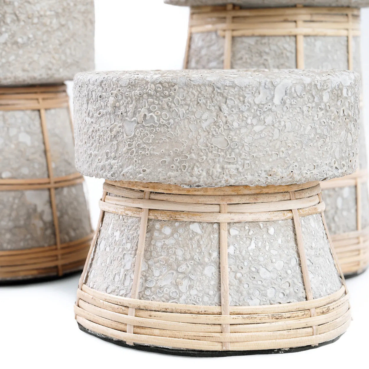 Bazarbizar-The Serene Candle Holder - Concrete Natural - M