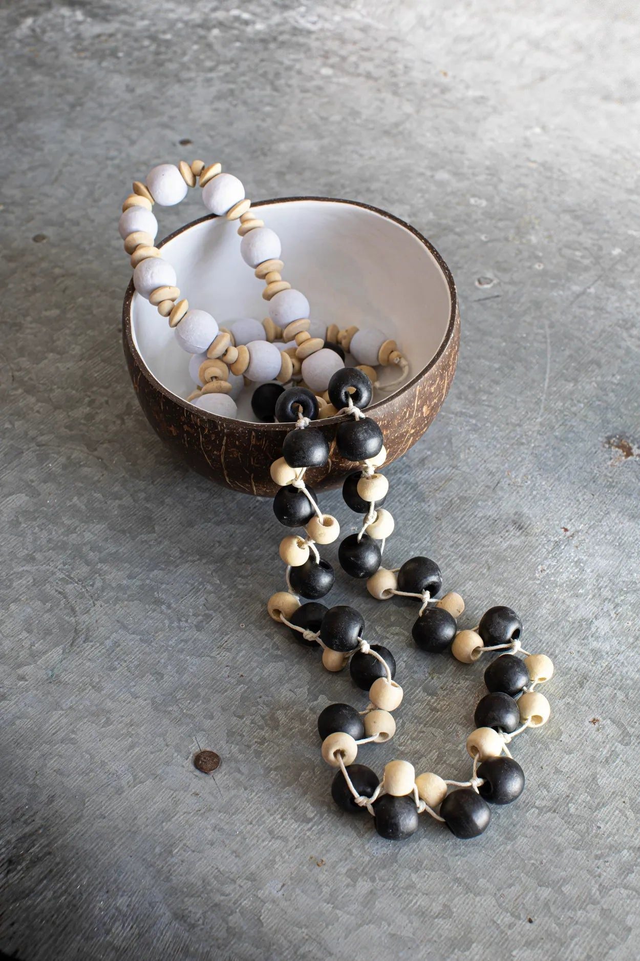 Bazarbizar-The Canggu Necklace - Natural Black