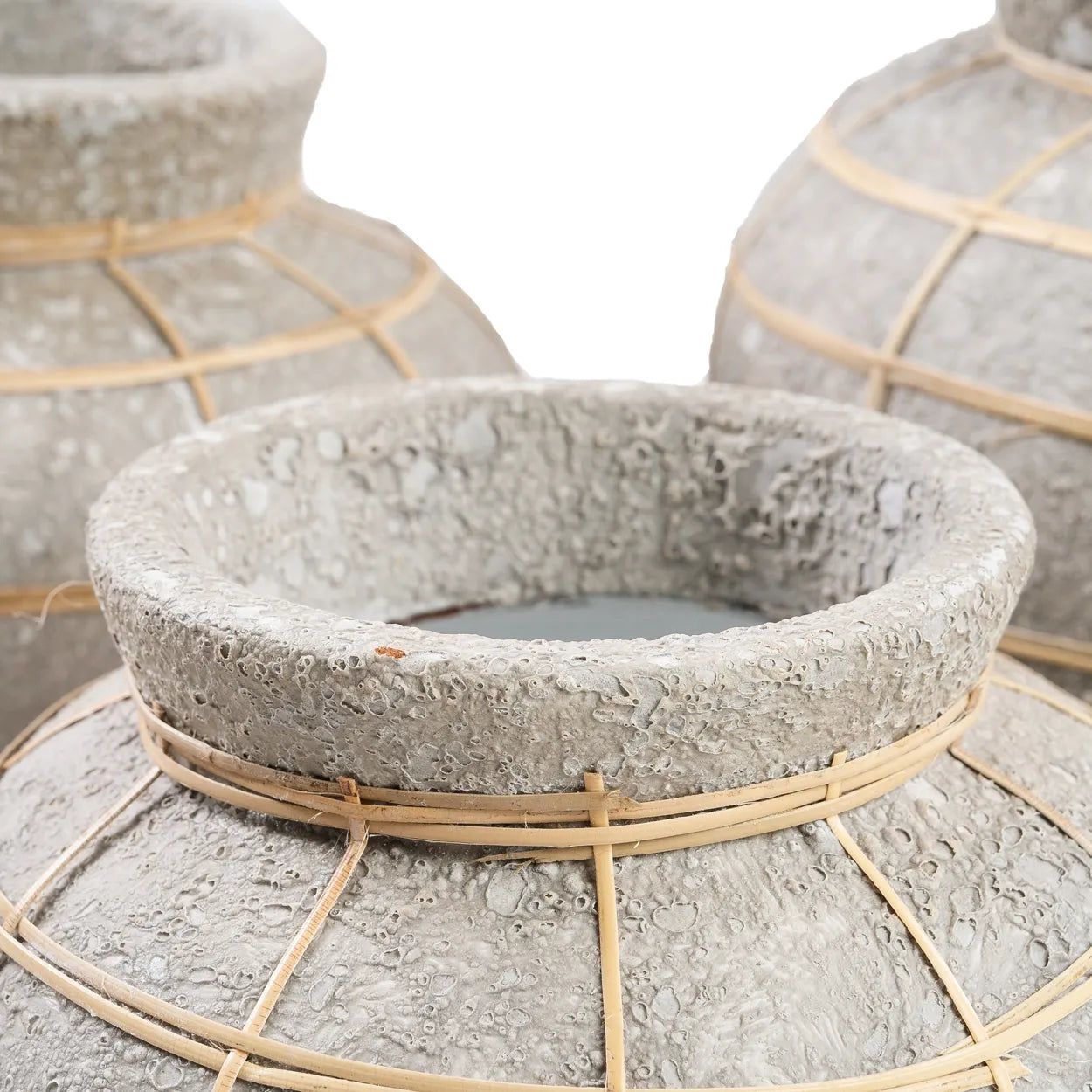 Bazarbizar-The Belly Vase - Concrete Natural - L