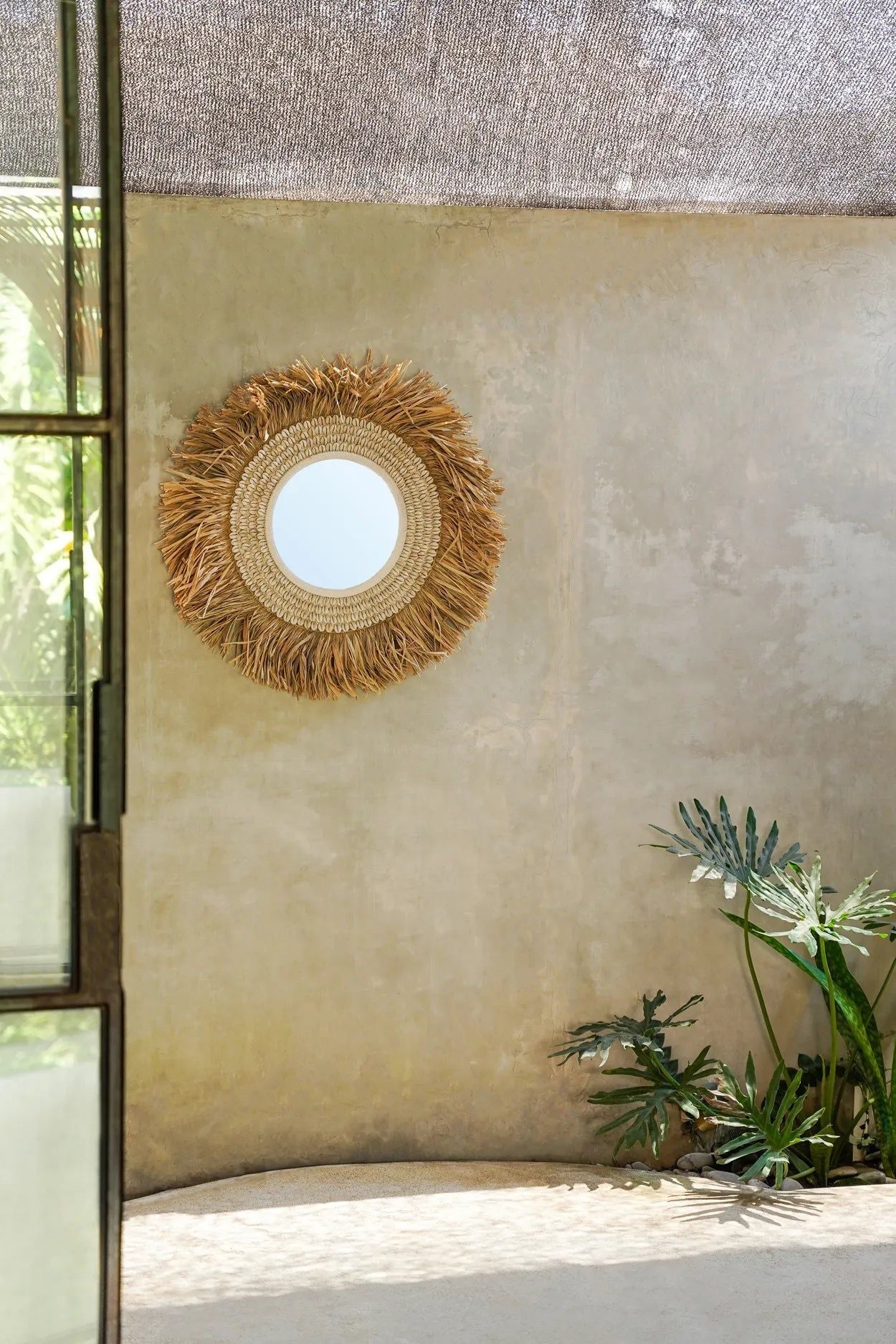 Bazarbizar- The Raffia Cowrie Mirror - Natural White