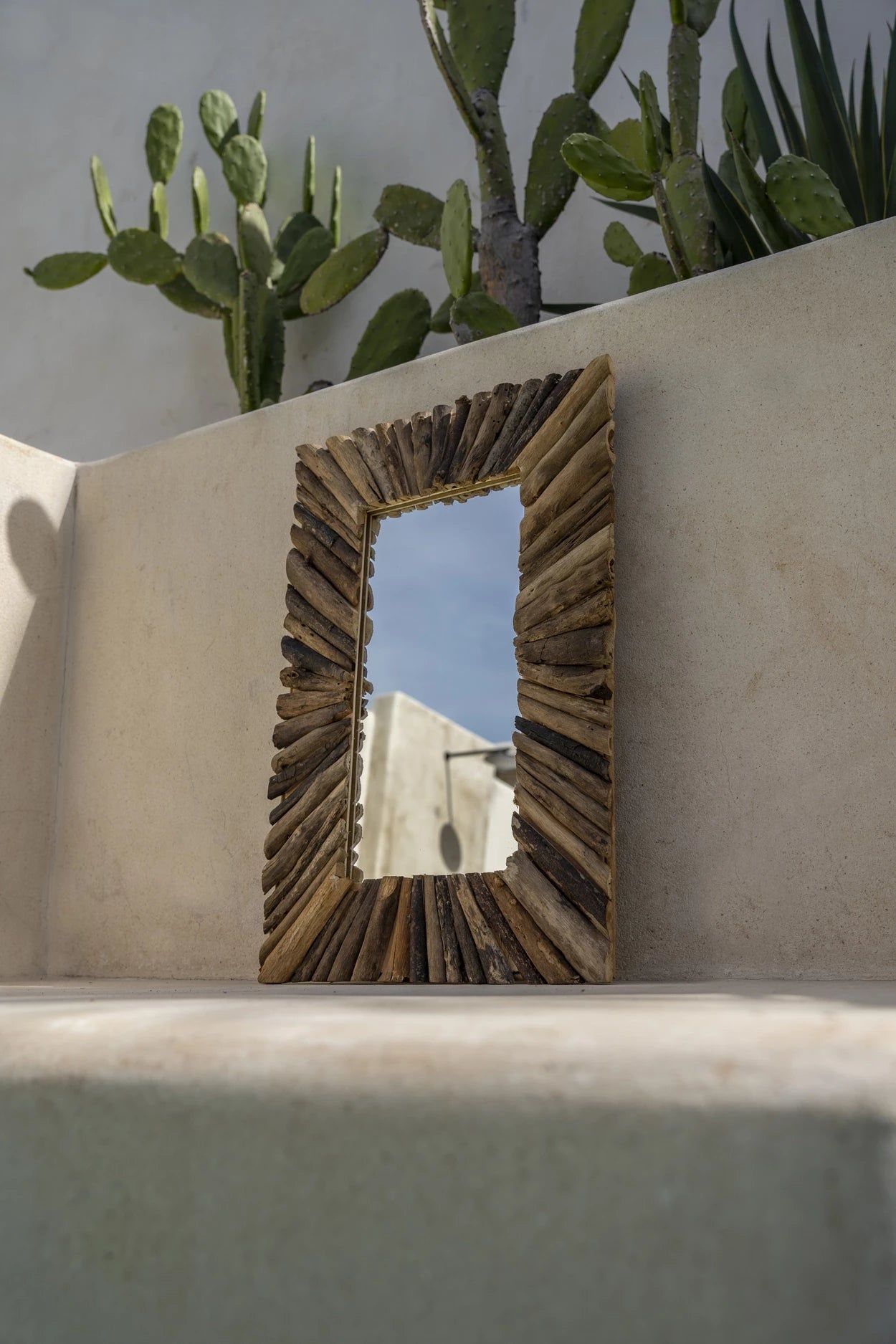 Bazarbizar-The Driftwood Framed Mirror - Natural - M