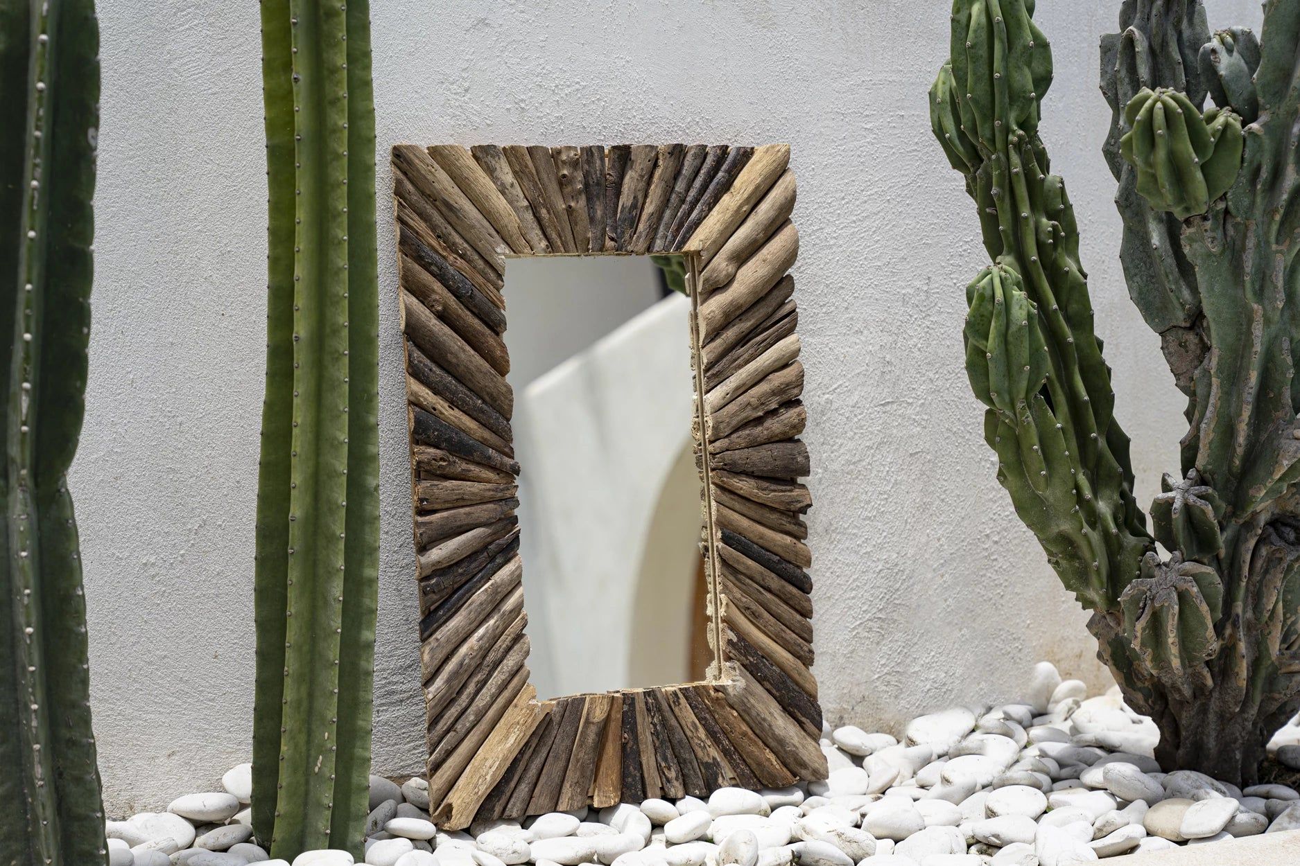 Bazarbizar-The Driftwood Framed Mirror - Natural - M