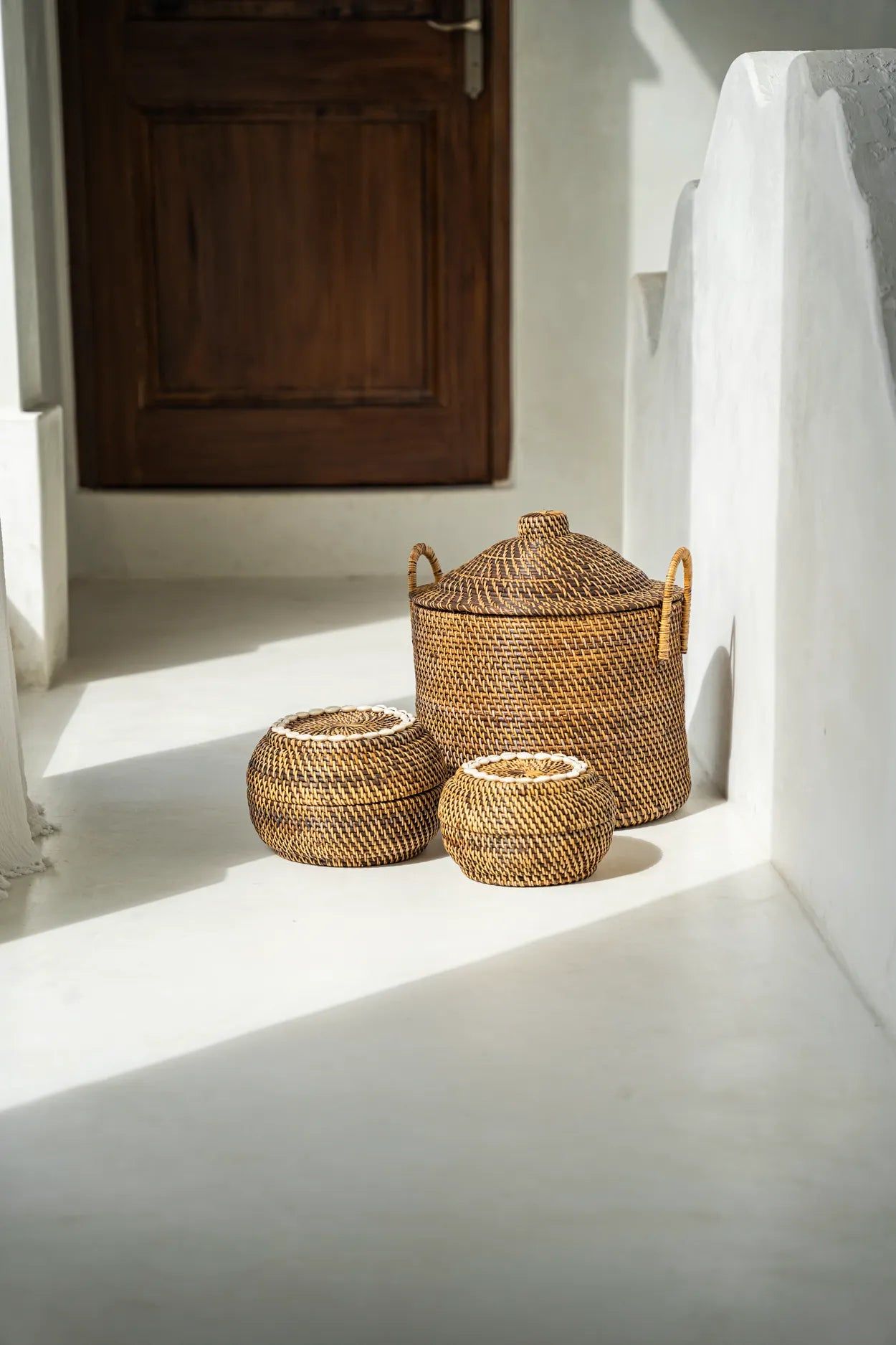 Bazarbizar-The Colonial Peek-a-Boo Basket - Natural Brown - S