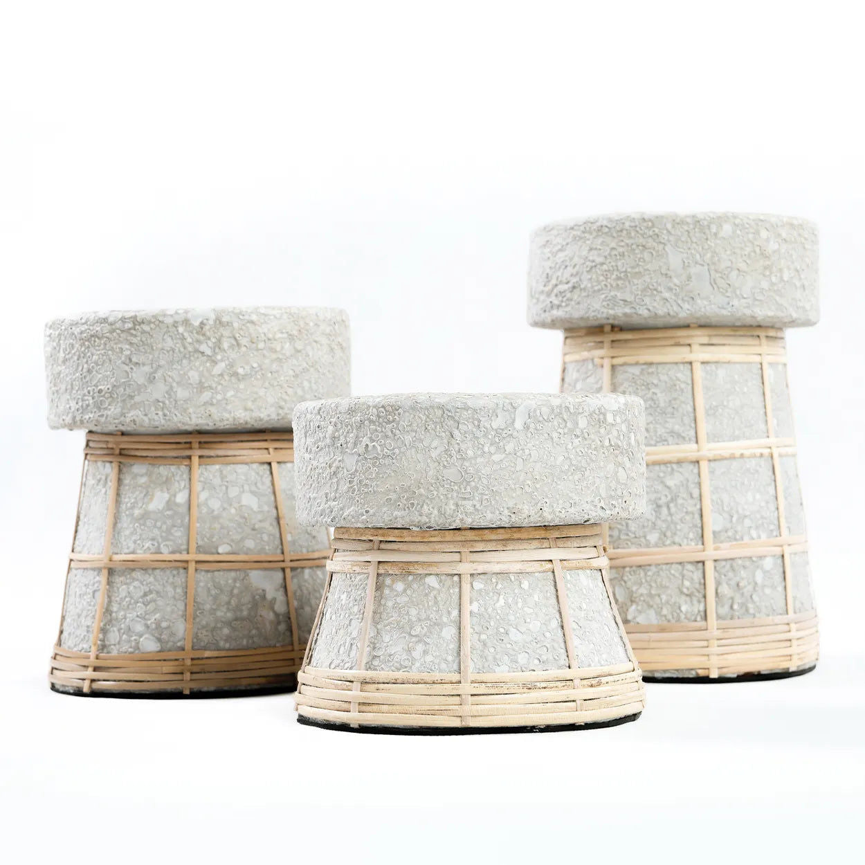 Bazarbizar-The Serene Candle Holder - Concrete Natural - L