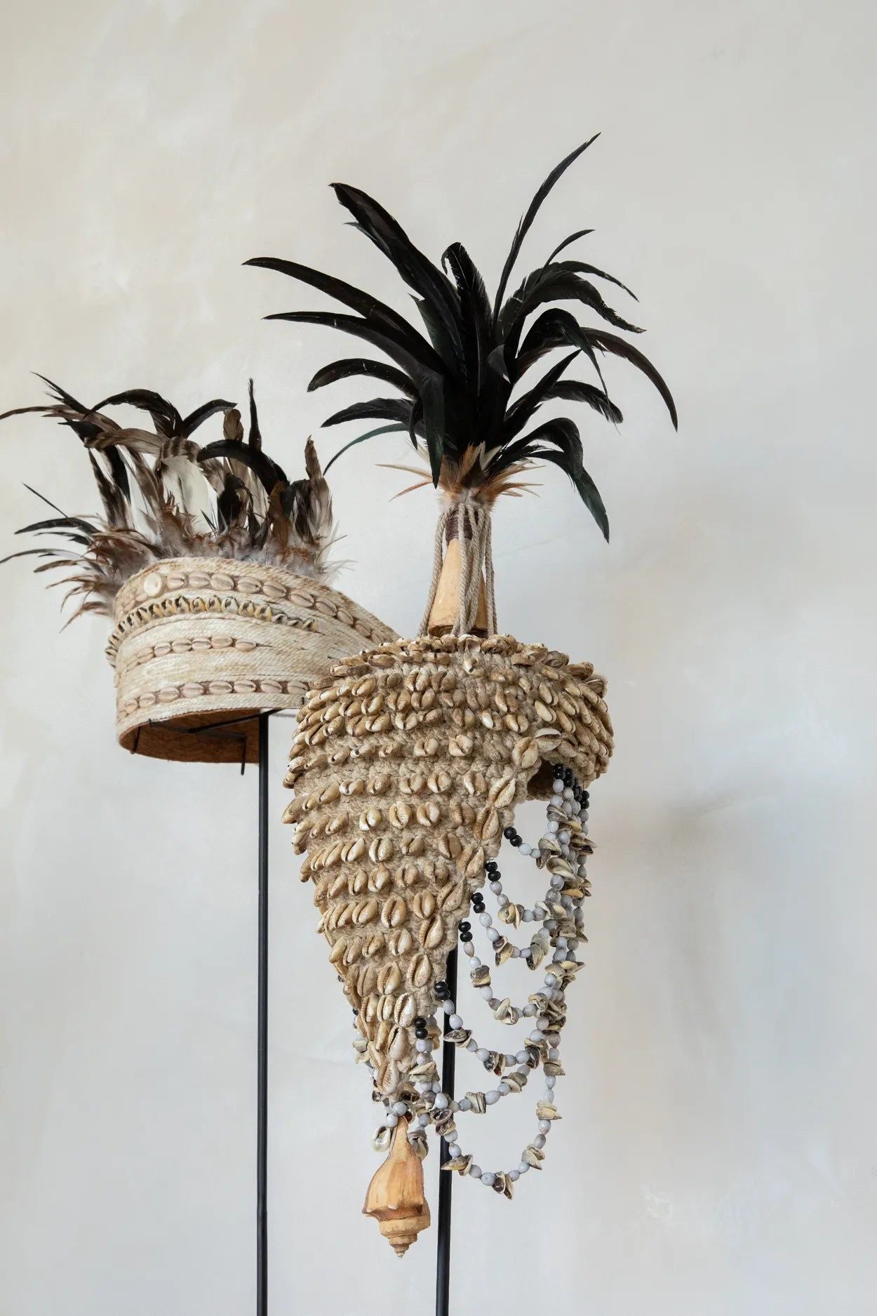 Bazarbizar-The Shell Hat on Stand - Natural Black