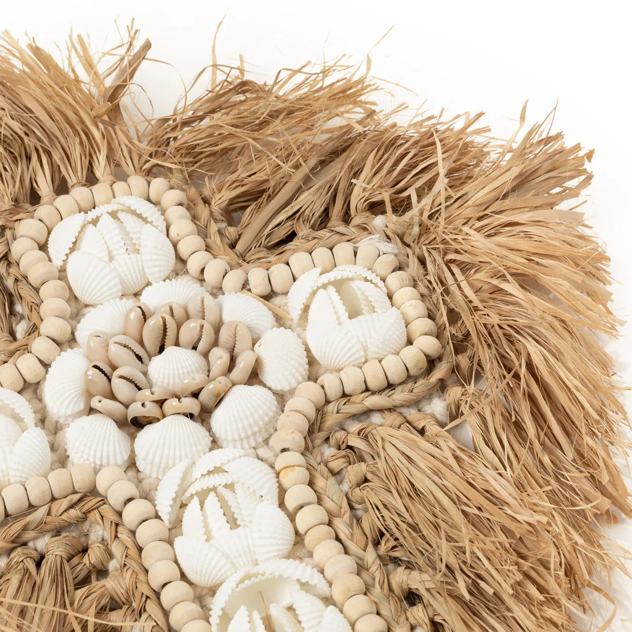 Bazarbizar-The Raffia Shell Cross - Natural White - L