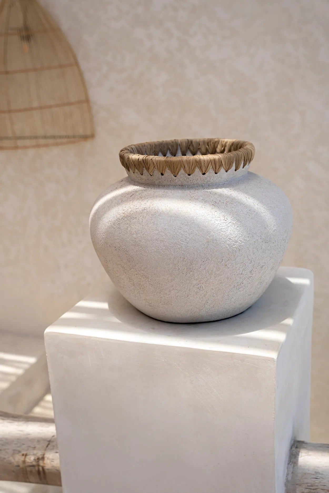 Bazarbizar- The Styly Vase - Concrete Natural - M