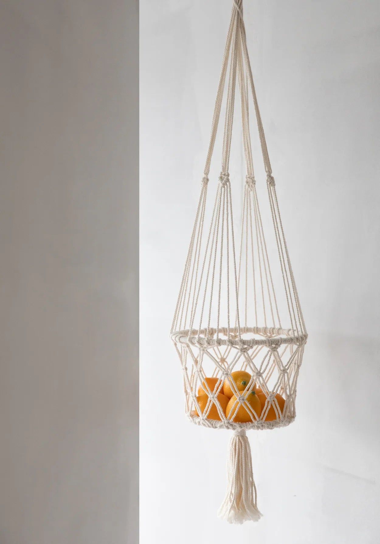 Bazarbizar-The Macrame Plant Holder - White - M