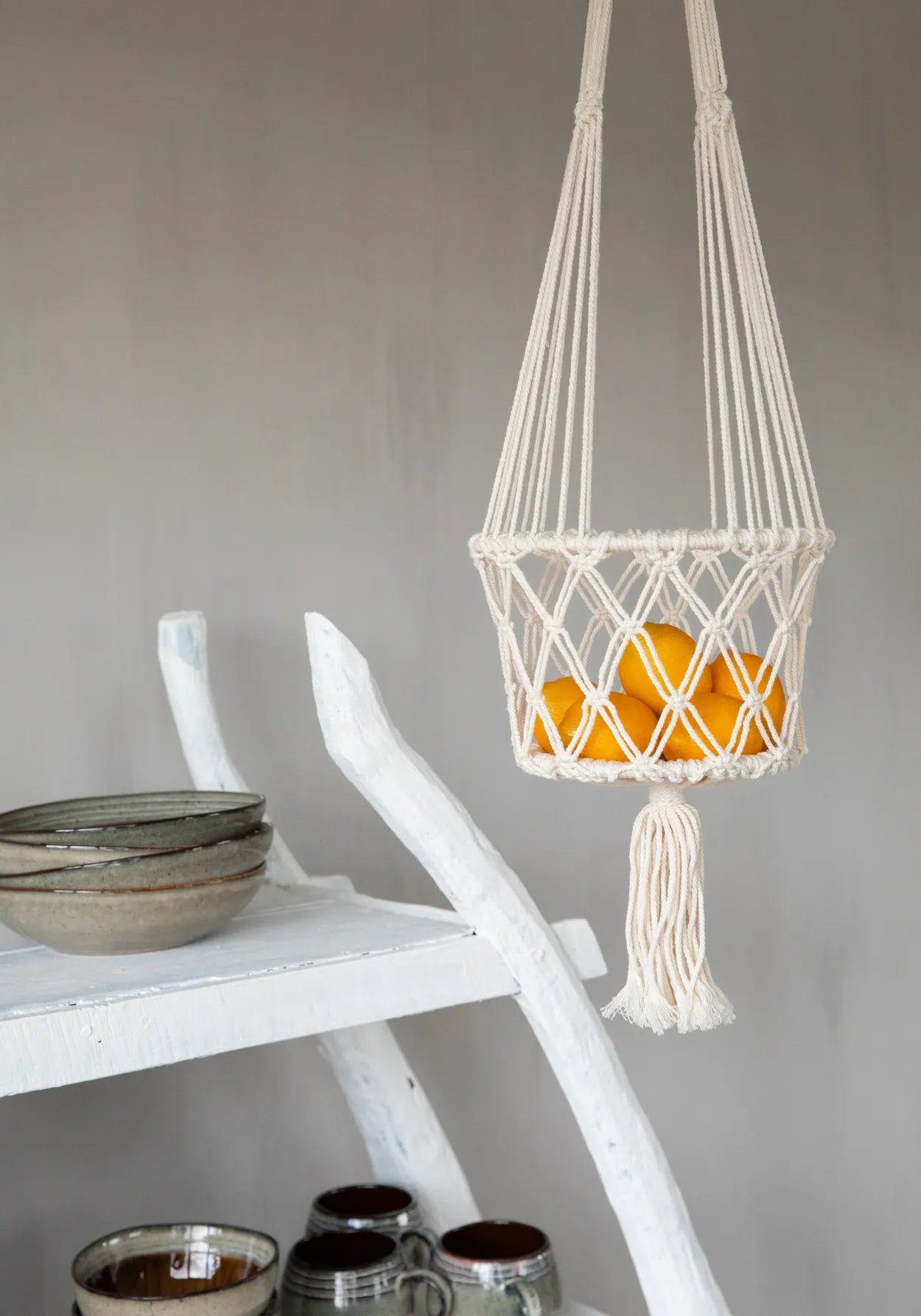 Bazarbizar-The Macrame Plant Holder - White - M