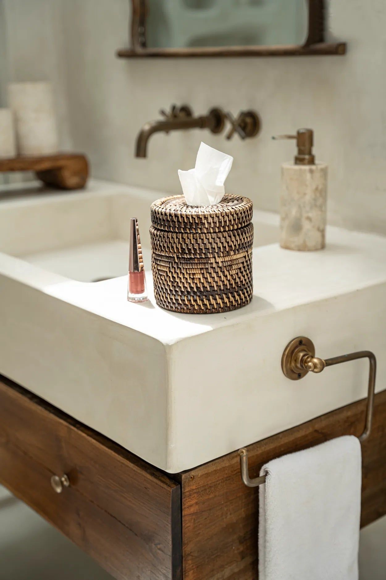 Bazarbizar-The Colonial Tissue Box - Natural Brown