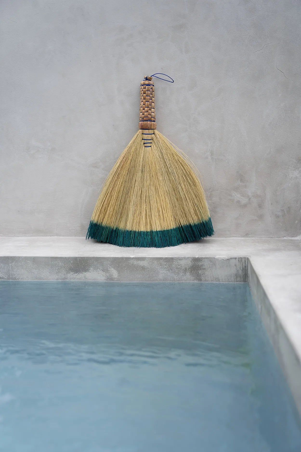 Bazarbizar- The Sweeping Brush - Natural Turquoise