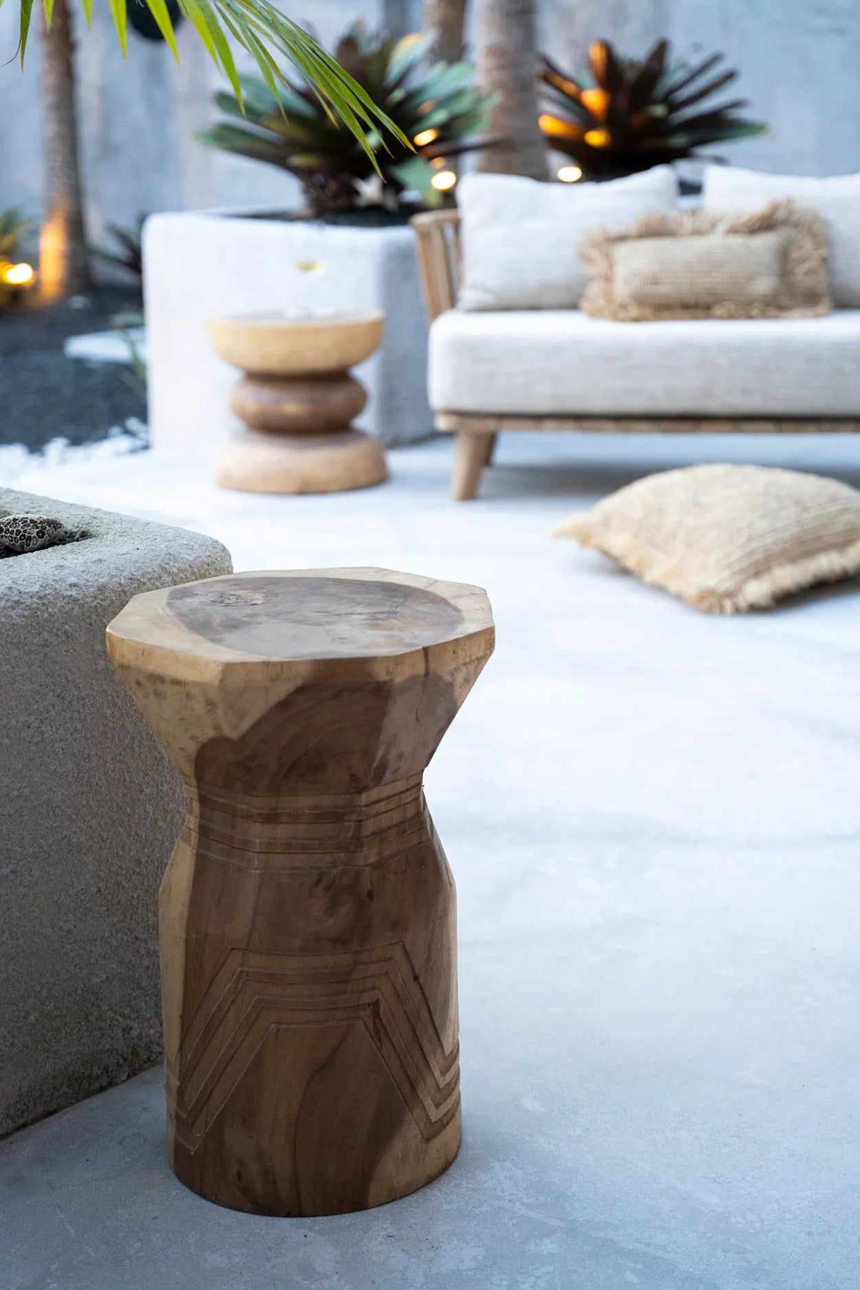 Bazarbizar-The Bloom Stool - Natural