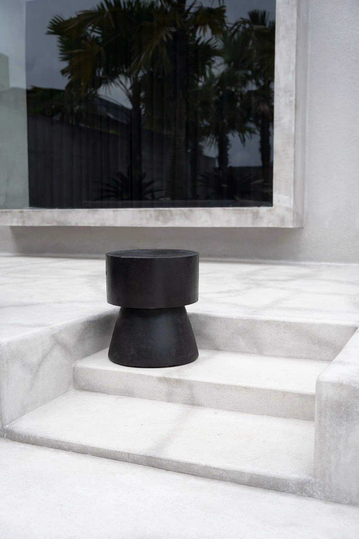 Bazarbizar-The Warmi Stool - Black