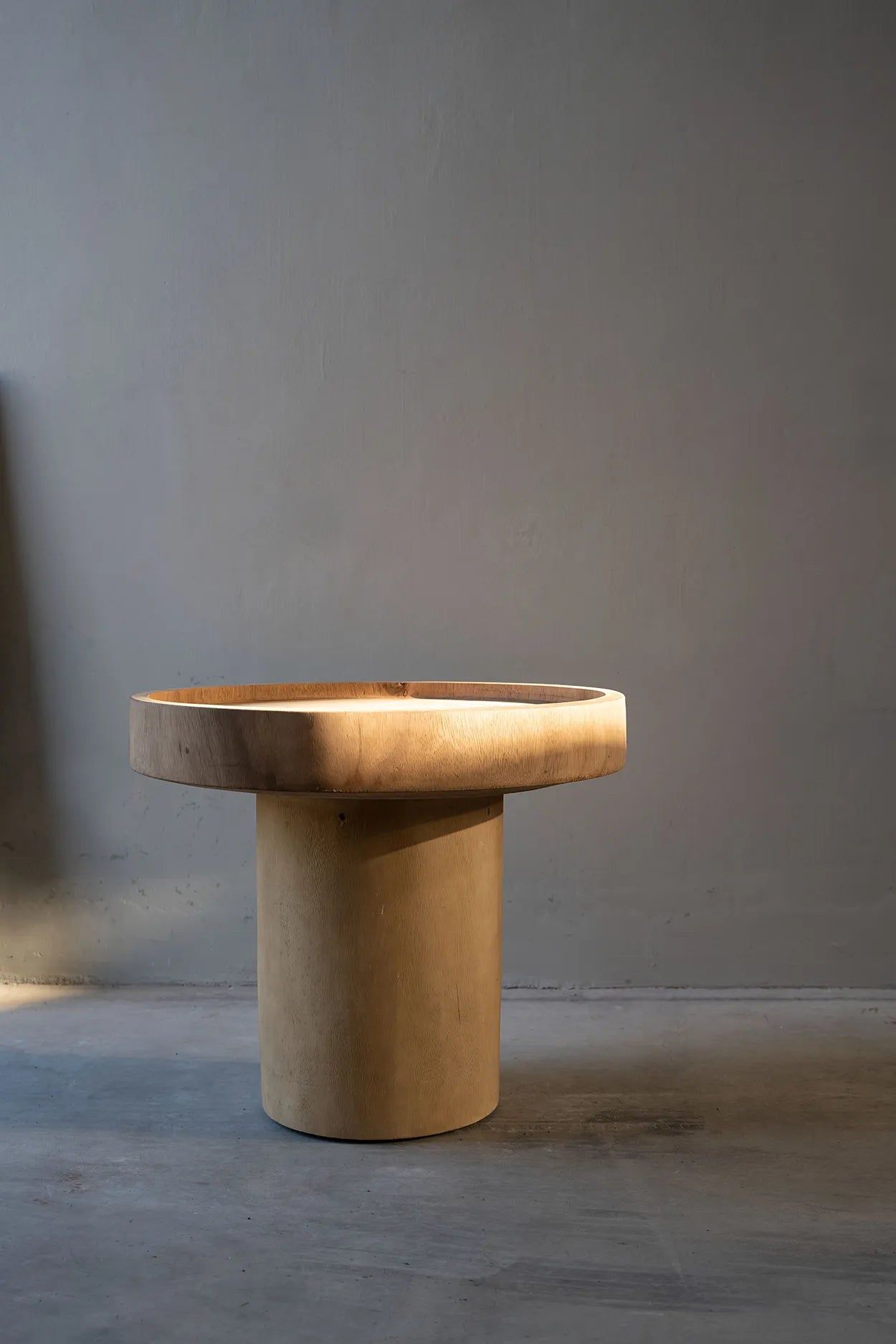 Bazarbizar-The Chimborazo Side Table - Natural