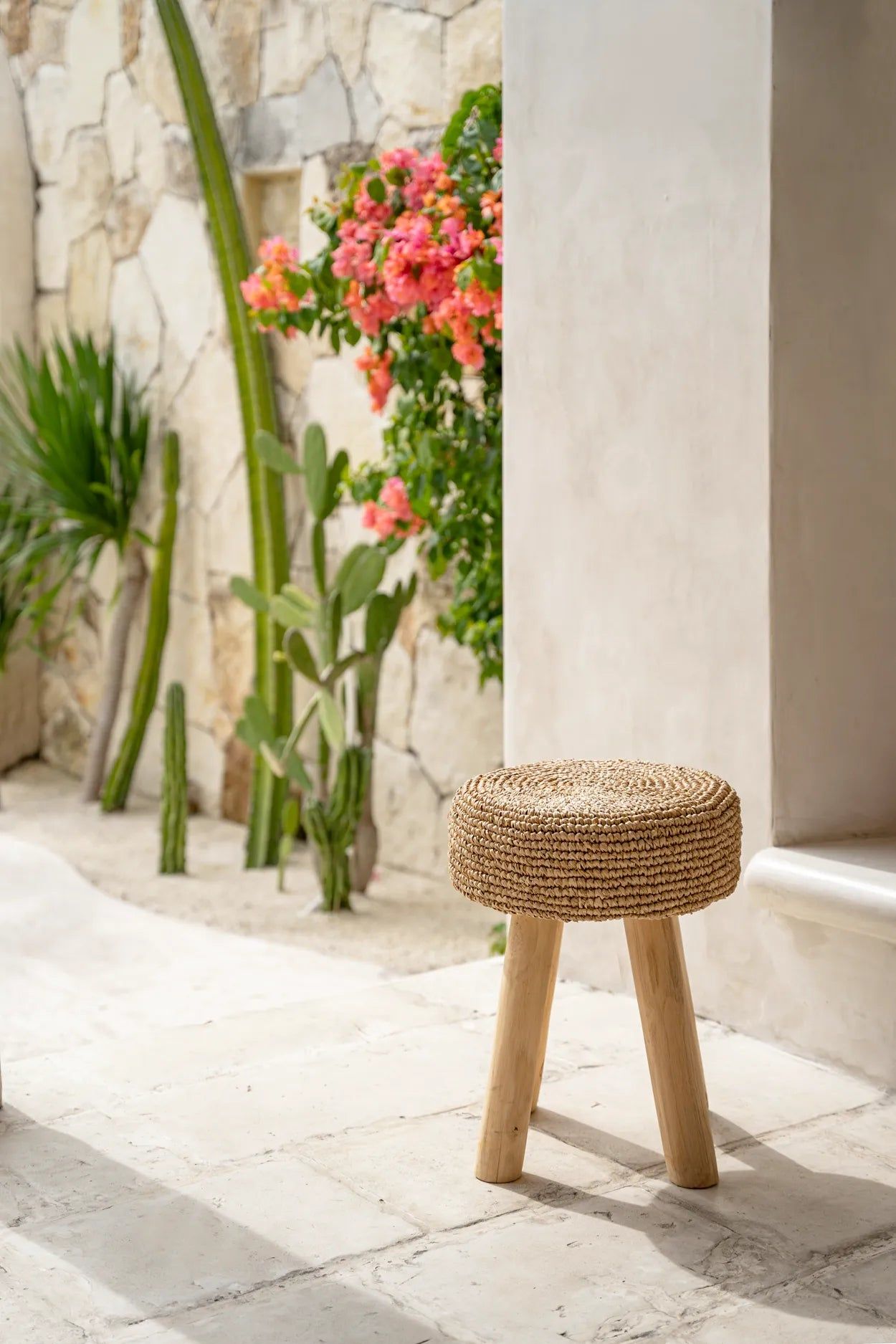 Bazarbizar-The Raffia Stool - Natural